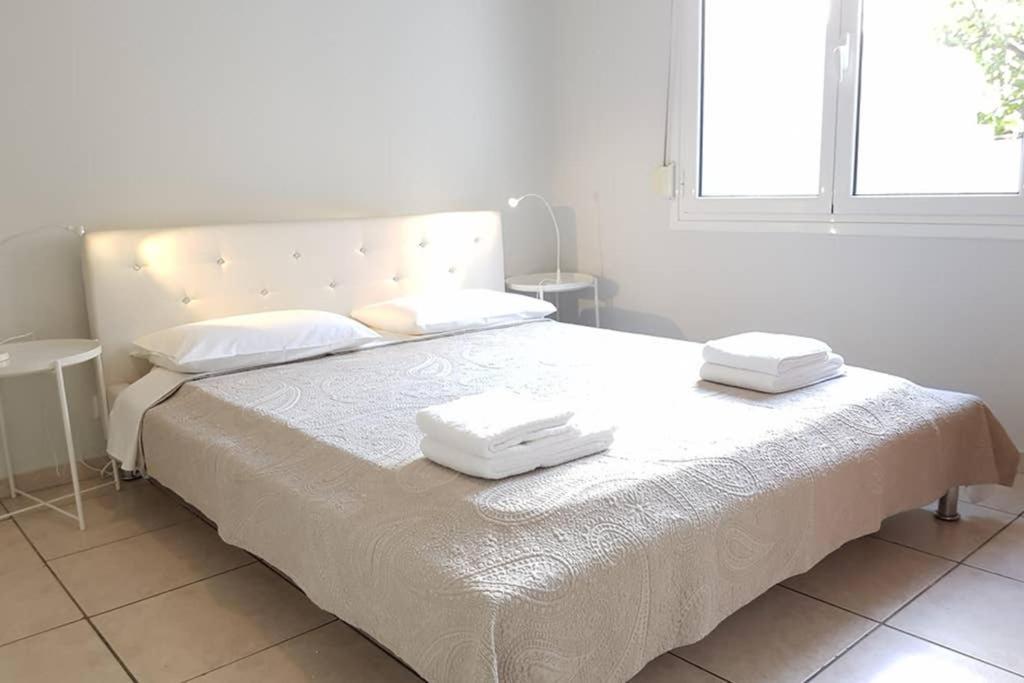 A Great Stay At A Comfortable Large Apartment Афіни Екстер'єр фото